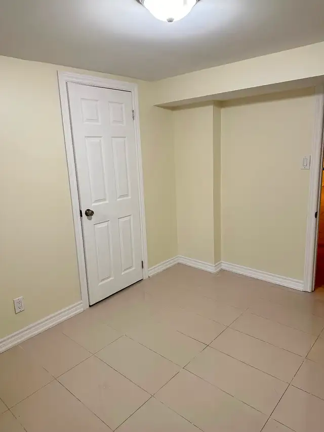 One basement room for rent - Jane & Wilson - Photo 4