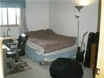 Great Lakeview Location - 2 Bedrooom - Photo 6