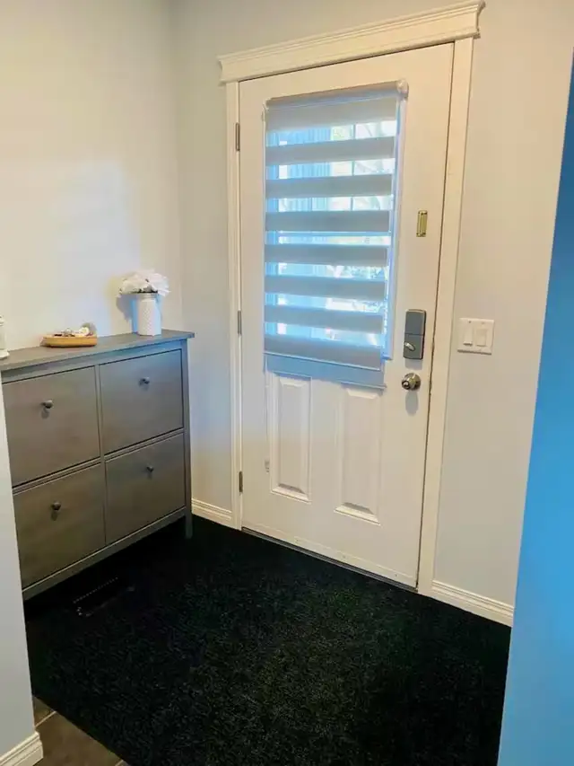 Calgary 4 Bed 3.5 Bath Dbl Garage Family Home Large Yard! - Photo 7