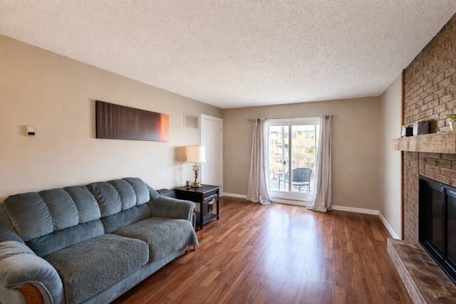 West Edmonton 2 Bed 1 Bath Apartment For Rent - Photo 3