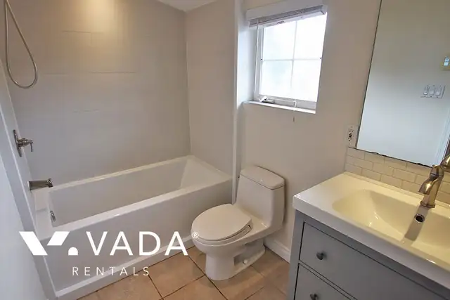 Riley Park 5 BR House Rental 76 East 42nd Ave Vancouver: VADA - Photo 16