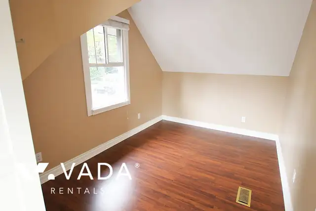 Riley Park 5 BR House Rental 76 East 42nd Ave Vancouver: VADA - Photo 18