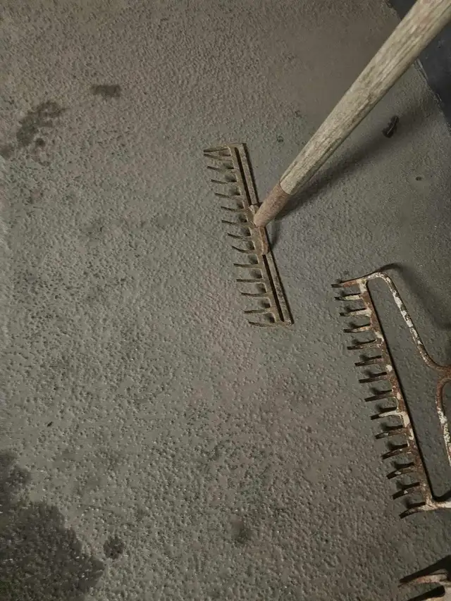 Garden Rakes pro grade industrial quality steel - Photo 4