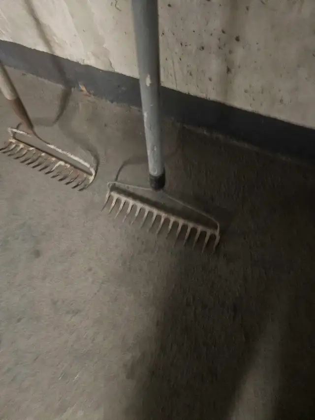 Garden Rakes pro grade industrial quality steel - Photo 6