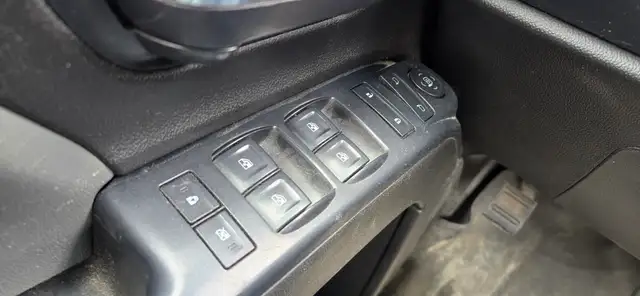 2016 Chevrolet Silverado 1500 Work Truck  - 4x4 - Loaded interio - Photo 14