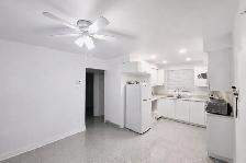 Large 9½ For Rent in Ahuntsic/Ville StLaurent (Plex 5½ basement)