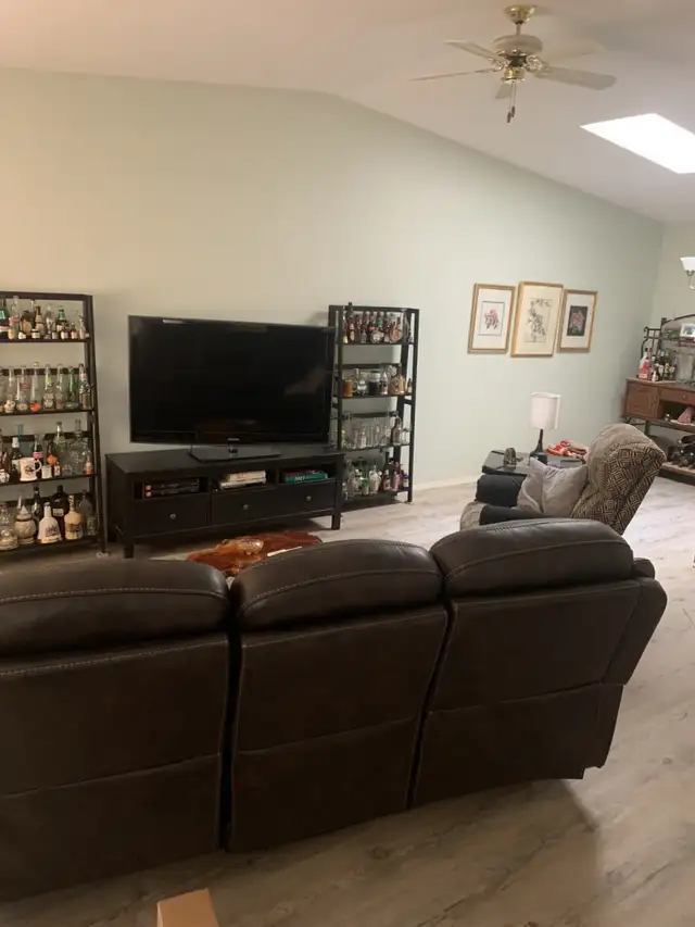 2 Bedroom, 2 Bath , Fully Furnished Townhouse - Photo 3