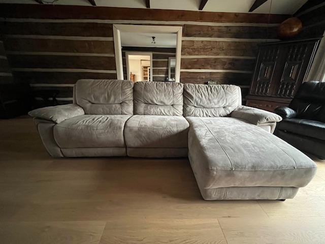 EXQUISITE BALLOON CHAIR AND LOVESEAT FOR SALE