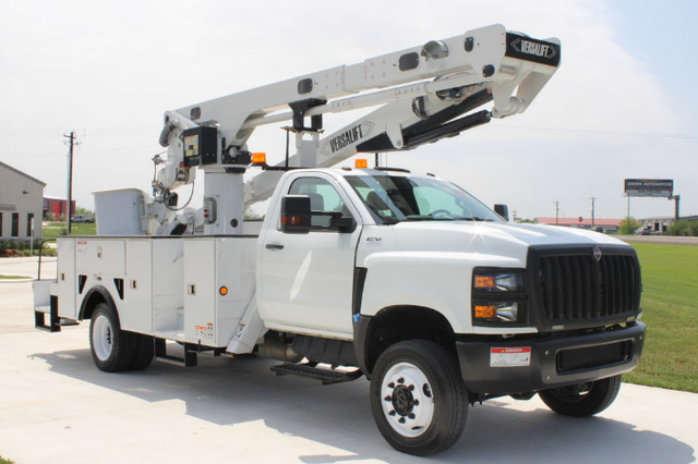 2020 International CV515 Versalift VST-52I Bucket Truck - Photo 5