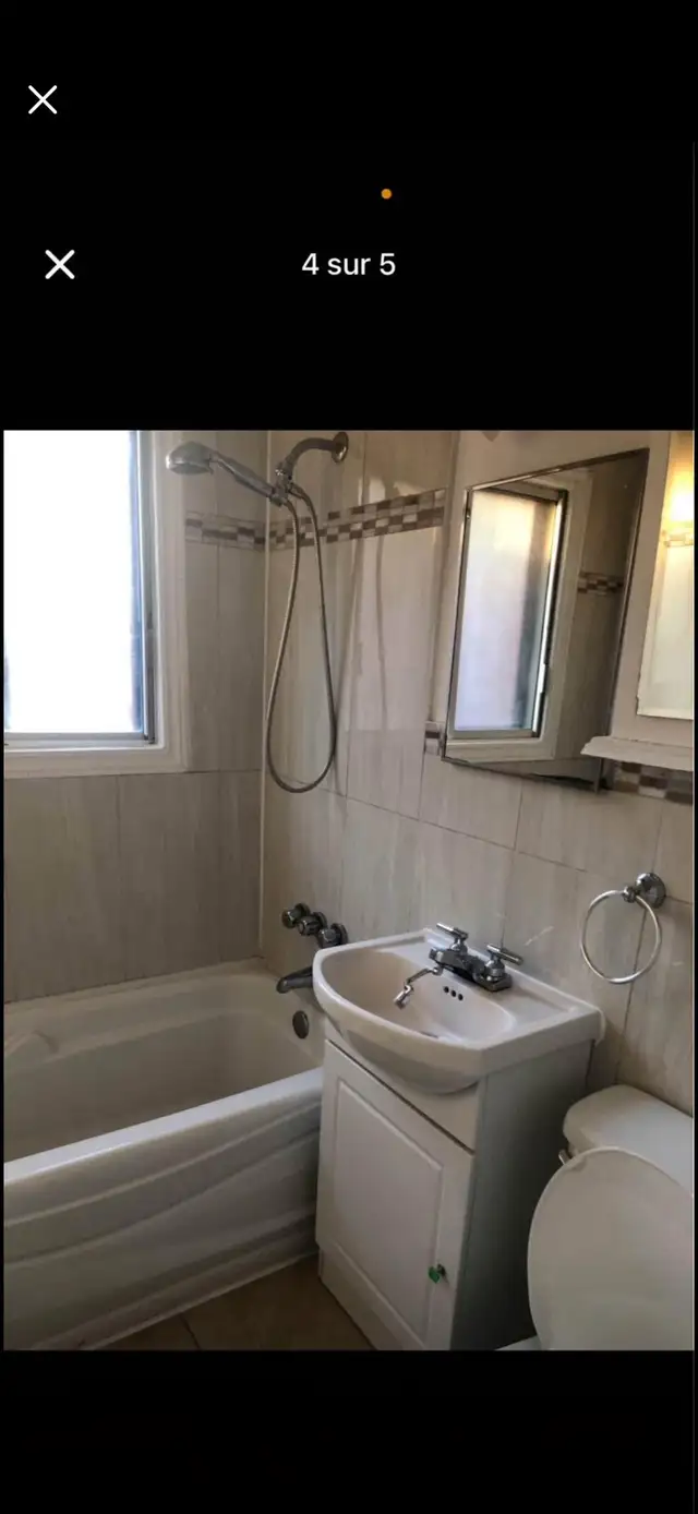 Métro Cadillac 4 1/2 situé au 2 étage - Photo 2