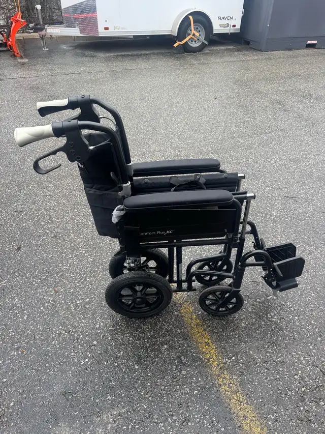 AIRGO TRANSPORT CHAIR DELIVERY INCLUDED - Photo 2