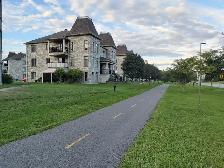 Lebourgneuf – Condo de 1112 pi² | 2 stationnements | Piscine