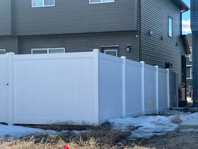 Fence, Chainlink, Vinyl fence - Photo 2