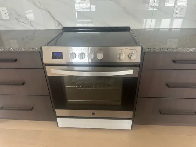 New Kenmore 30" induction cooktop stove for sale