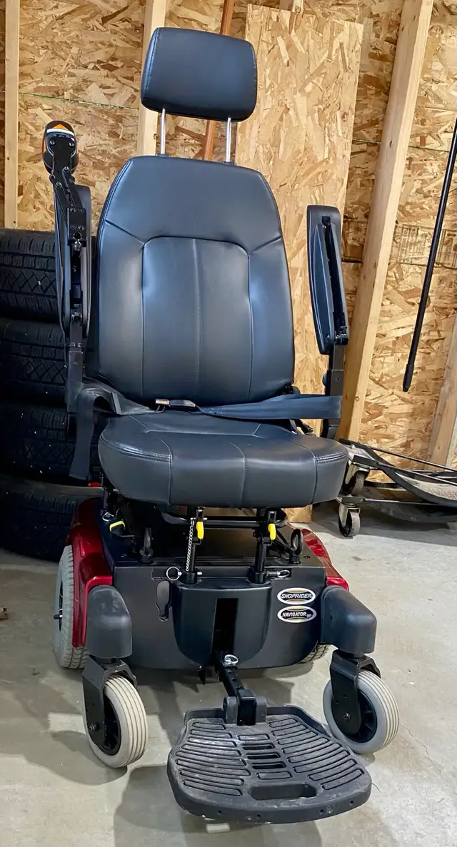 2021 Shoprider Navigator M-Mobiliy Chair