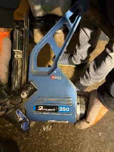 Primatech 250 Pneumatic Flooring Nailer   PrimSurfer Roller Base