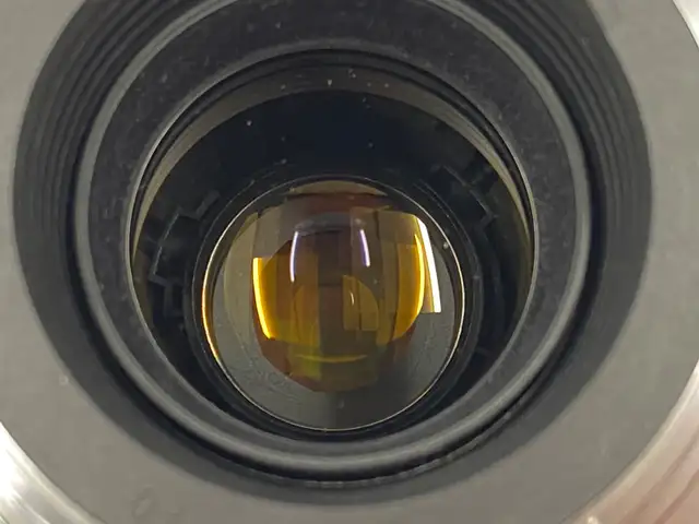 Canon EF 100mm f2.8 Macro Ultrasonic Lens. Like New Condition. - Photo 9