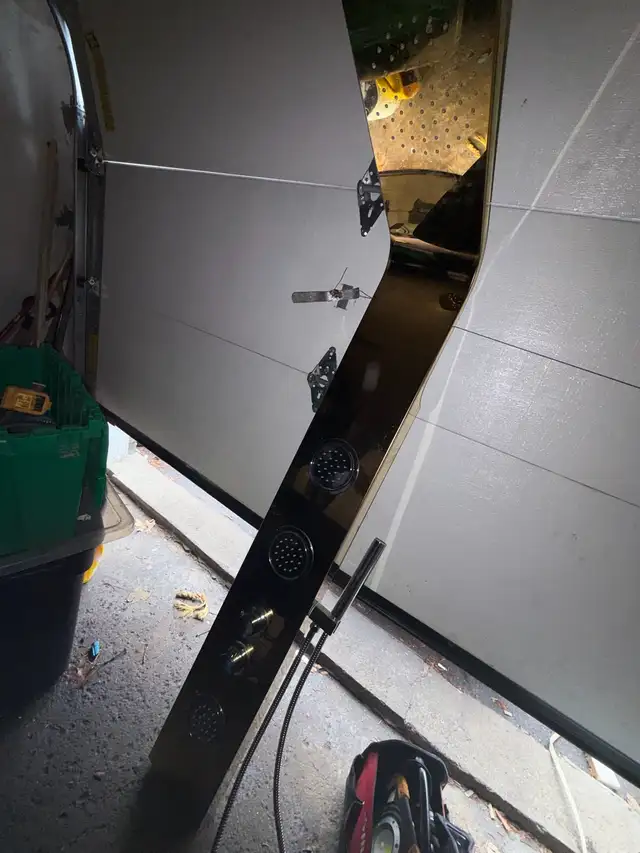 BRAND NEW Gold & Stainless Shower Panel Tower System - Photo 3