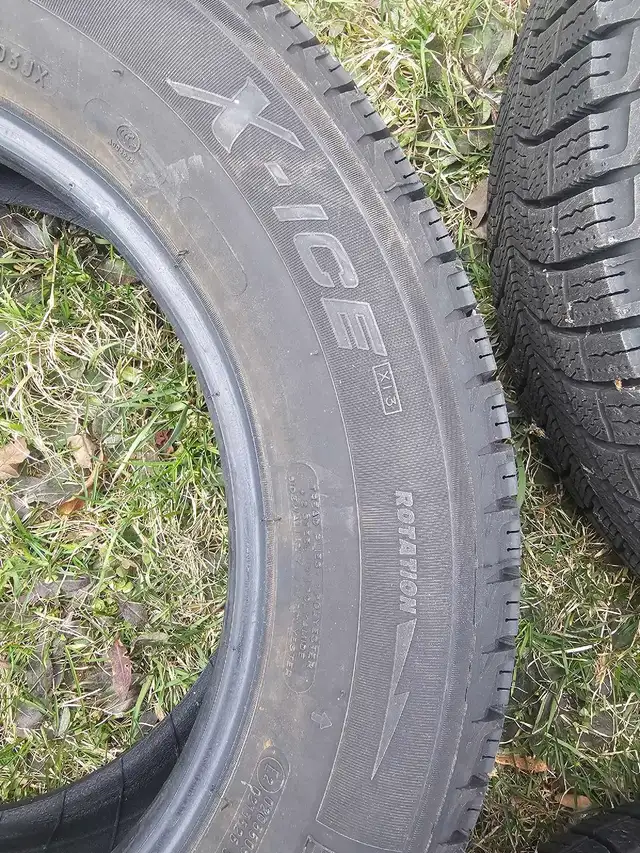 Michelin tire X-ICE Xi3 brand new 215/60R16 - Photo 2