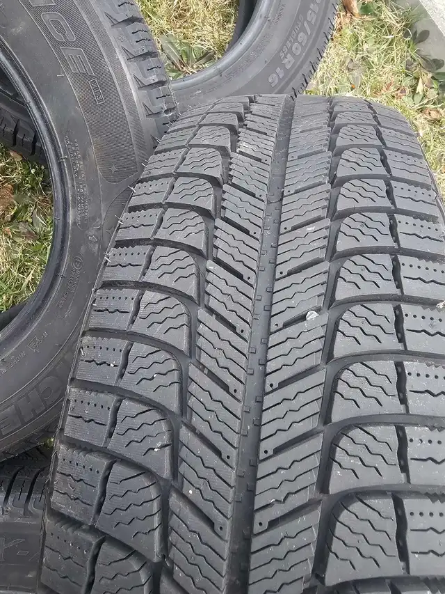 Michelin tire X-ICE Xi3 brand new 215/60R16 - Photo 3