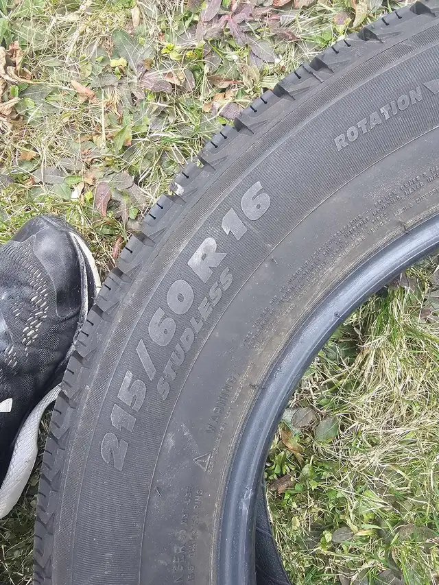 Michelin tire X-ICE Xi3 brand new 215/60R16 - Photo 4