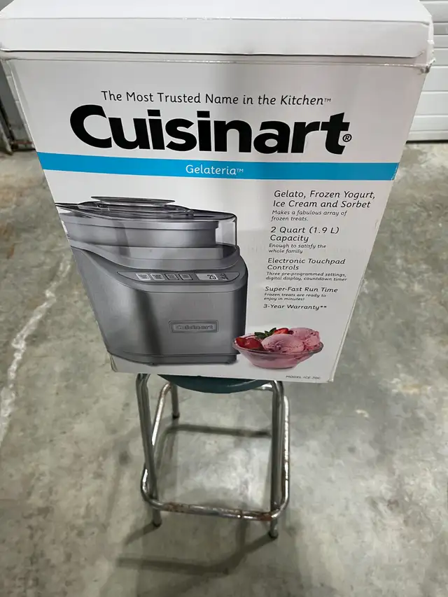 New Cuisinart Getateria Ice Cream Maker - Photo 2