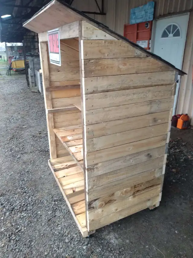 rustic stand - Photo 3