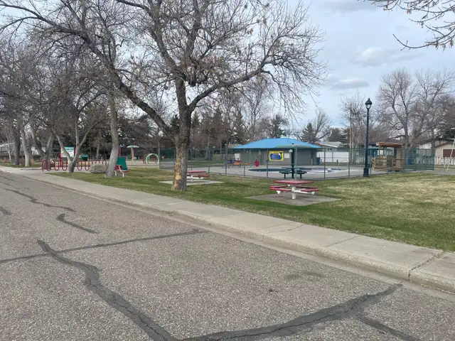 1500 sq ft Bungalow - Photo 4