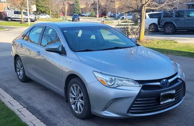 2016 Toyota Camry XLE Hybrid