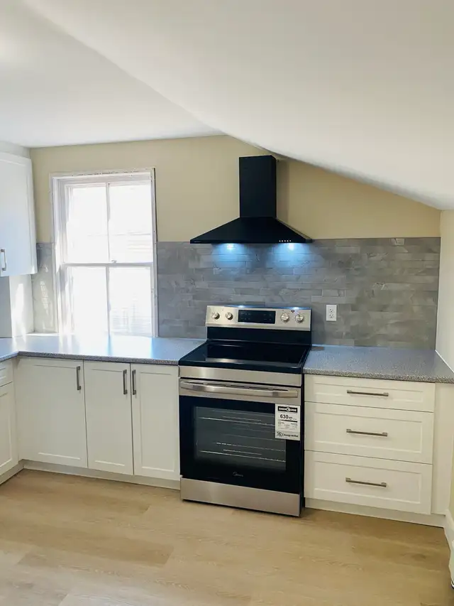 All-inclusive, 2 bedroom, excellent location in Old North! - Photo 4