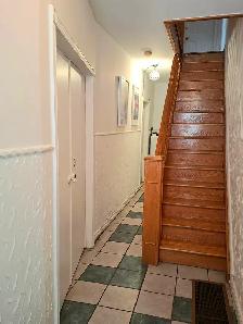 Big Nice Room for Rent - Western Downtown Toronto (Female only) - Photo 2