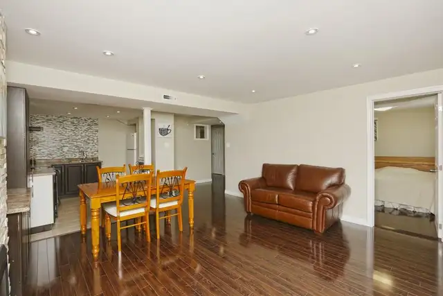 A beautiful walkout ravine basement for rent from April 15 - Photo 2