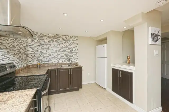 A beautiful walkout ravine basement for rent from April 15 - Photo 9
