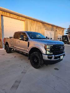 2022 Ford F350 Lariat