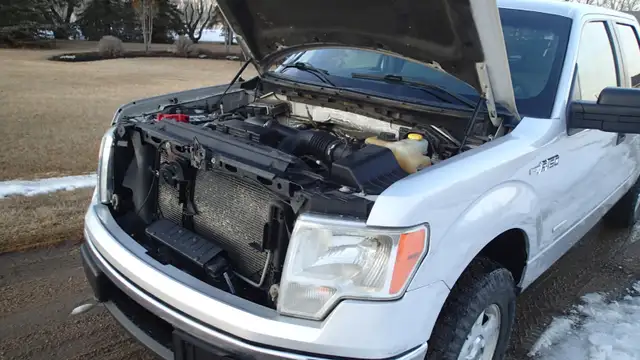 2014 Ford F150 XLT 4x4 - Photo 3