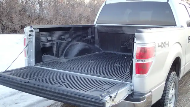 2014 Ford F150 XLT 4x4 - Photo 4