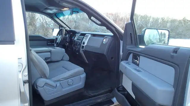 2014 Ford F150 XLT 4x4 - Photo 7