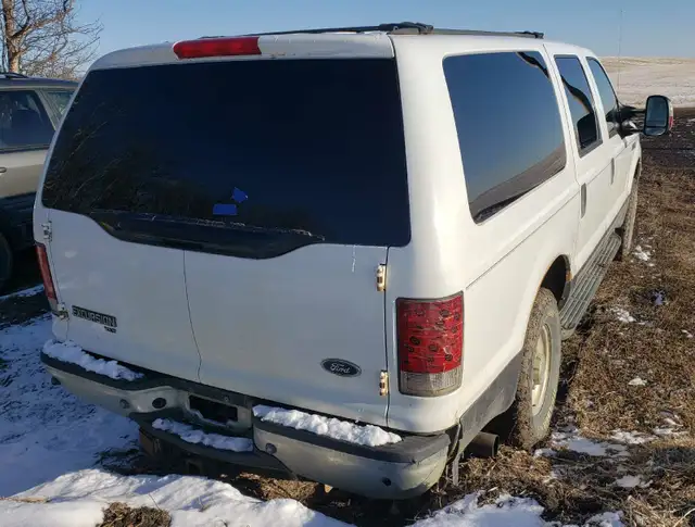 2005 Ford Excursion 6.0L Diesel 4X4 - Photo 3