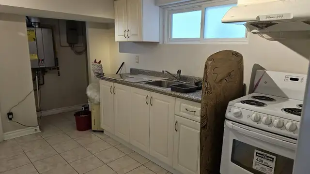 Markham Basement Apartment for Rent - Photo 2