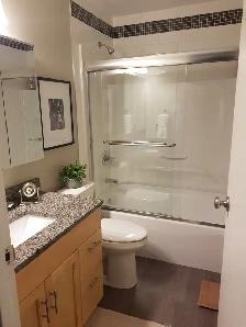 WESTSIDE - 3 BEDROOM CONDO - JUNE 1ST - Photo 3