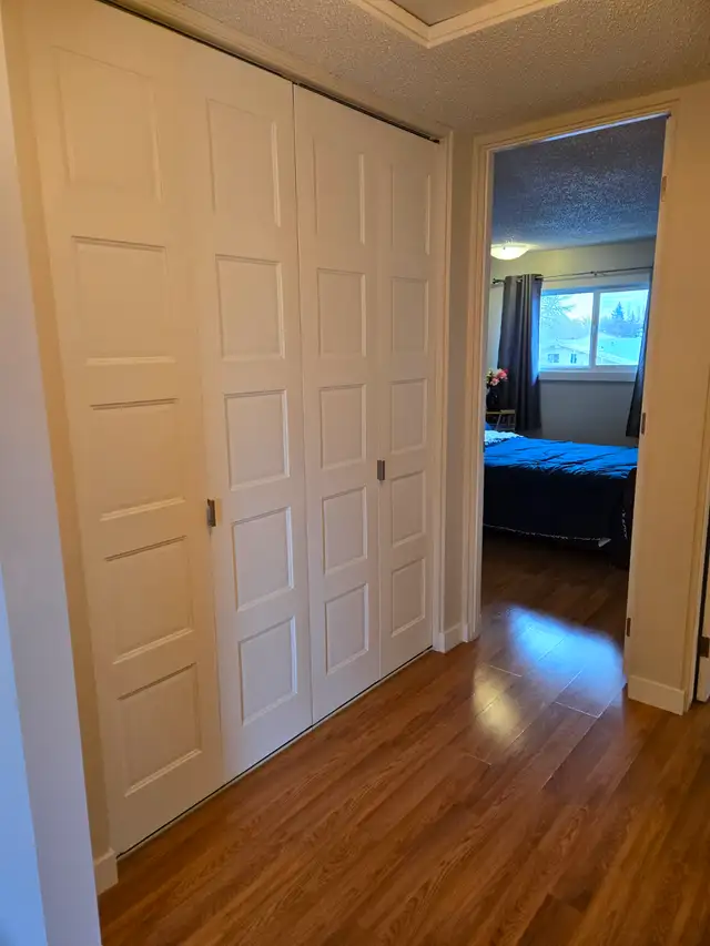 WESTSIDE - 3 BEDROOM CONDO - JUNE 1ST - Photo 13