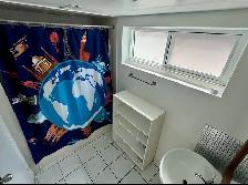 Furnished large bright room Single male $890 m all utilities - Photo 8