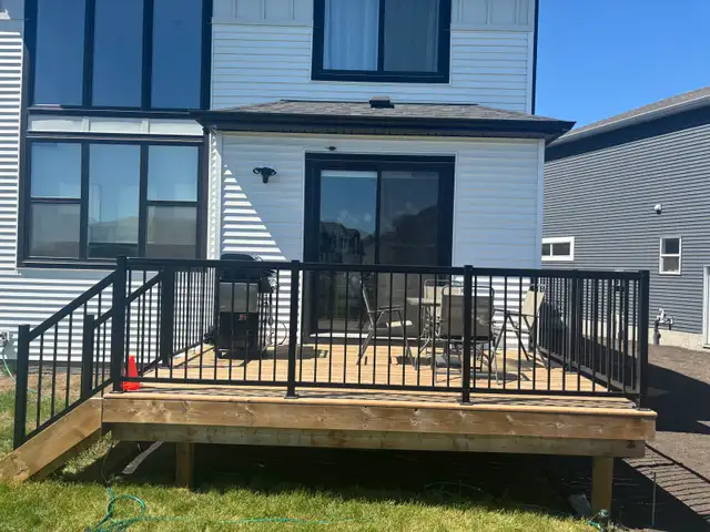 landscaping and fence - Photo 3