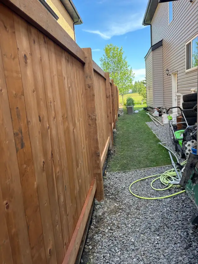 landscaping and fence - Photo 7