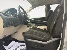 2017 Dodge Grand Caravan Low km B.cam R.start 1 YR Warranty - Photo 12