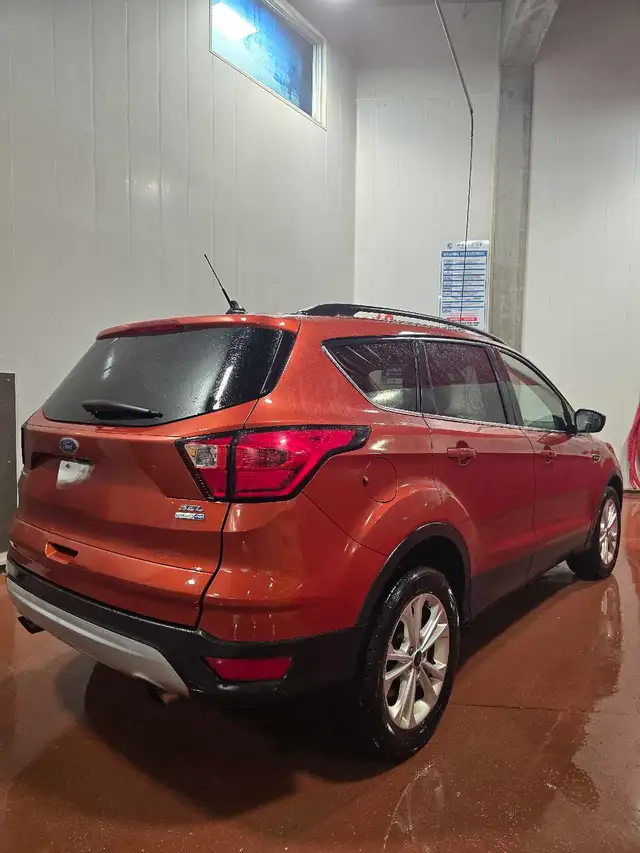 2019 Ford Escape SEL - Photo 2