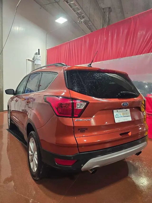 2019 Ford Escape SEL - Photo 4