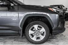 2024 Toyota RAV4 XLE | AWD | Toit ouvrant | Caméra | Carplay | - Photo 12