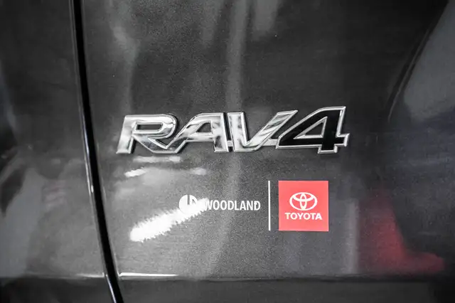 2024 Toyota RAV4 XLE | AWD | Toit ouvrant | Caméra | Carplay | - Photo 14