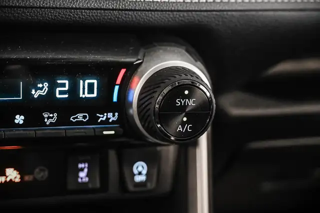 2024 Toyota RAV4 XLE | AWD | Toit ouvrant | Caméra | Carplay | - Photo 28